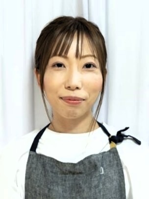 冨　愛美